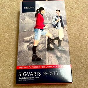 Sigvaris sports merino compression socks  nwt